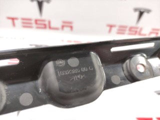 прочая запчасть, ориг. номер 1032385-00-C, Tesla Model X 2015-2021