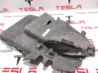 Отделка багажника, ориг. номер 1078359-00-C, Tesla Model X 2015-2021