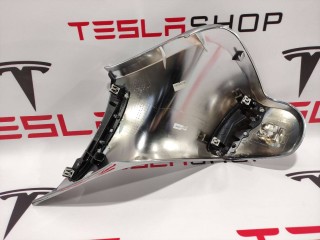 Накладка хром 2-го ряда сидений наружная, ориг. номер 1062962-00-A, Tesla Model X 2015-2021