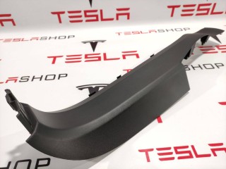 Накладка стойки А, ориг. номер 1035963-00-C, Tesla Model X 2015-2021