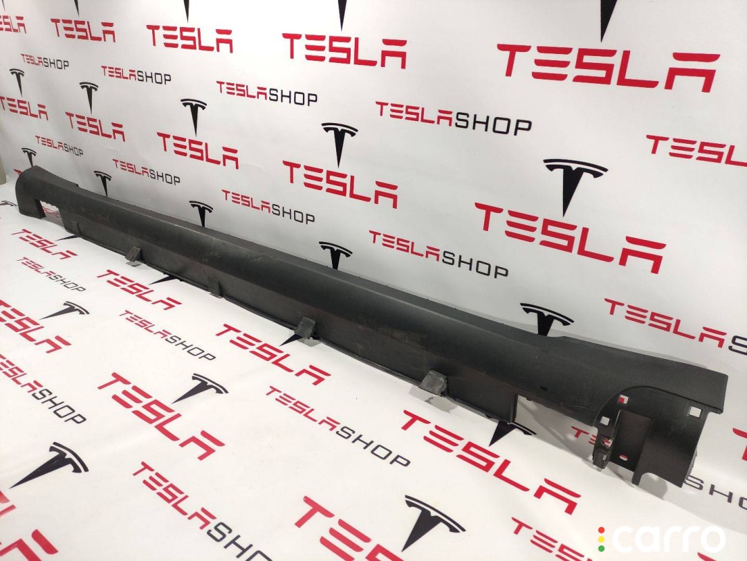 6005874-00-G Накладка порога рокерной панели Tesla Model S 2015г. - фото №1