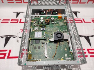 Компьютер MCU (большой сенсорный дисплей МЦУ), ориг. номер 1004777-00-L, Tesla Model S 2012-2016