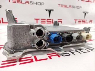 Джаншен бокс передний, ориг. номер 1049678-00-G, Tesla Model X 2015-2021