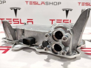 Джаншен бокс передний, ориг. номер 1049678-00-G, Tesla Model X 2015-2021