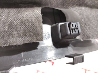 Накладка стойки А, ориг. номер 1035965-00-C, Tesla Model X 2015-2021