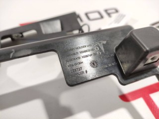 прочая запчасть, ориг. номер 1058825-00-B, 1058825-00-C, Tesla Model X 2015-2021
