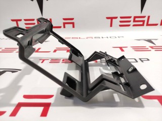 прочая запчасть, ориг. номер 1058825-00-B, 1058825-00-C, Tesla Model X 2015-2021