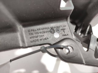Кронштейн накладки, стойки C, ориг. номер 1056083-00-C, 1051825-00-C, Tesla Model X 2015-2021