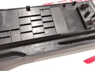 Накладка багажника (под полку), ориг. номер 1016337-00-D, Tesla Model S