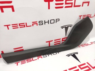 Панель центрального тоннеля, ориг. номер 1004705-01-D, Tesla Model S 2012-2016