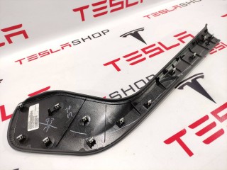 Панель центрального тоннеля, ориг. номер 1004705-01-D, Tesla Model S 2012-2016