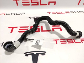 Шланги охлаждающей жидкости, Tesla Model 3 2017-2021