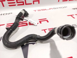 Шланги охлаждающей жидкости, Tesla Model 3 2017-2021