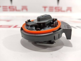 Датчик удара (давления воздуха), ориг. номер 1036762-00-A, Tesla Model X 2015-2021