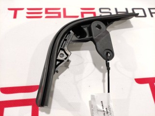 Уплотнитель угловой подъемной задней двери, ориг. номер 1473350-00-B, Tesla Model X 2015-2021