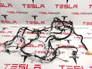 Электропроводка центральной панели, ориг. номер 1067960-00-F, Tesla Model 3 2017-2021