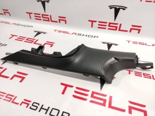 Накладка ремня безопасности стойки С, ориг. номер 1086281-00-F, Tesla Model 3 2017-2021