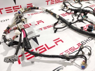 прочая запчасть, ориг. номер 1067955-01-G, Tesla Model 3 2017-2021