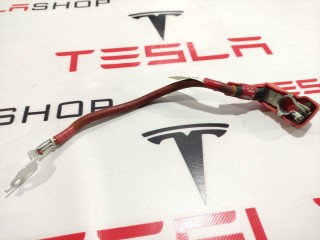 Зажим клеммы АКБ 12V (Плюс + ), ориг. номер 1067971-00-D, 1118182-73-H, Tesla Model 3 2017-2021
