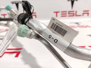 Трубка радиатора кондиционера, ориг. номер 1031670-00-F, Tesla Model S 2012-2016