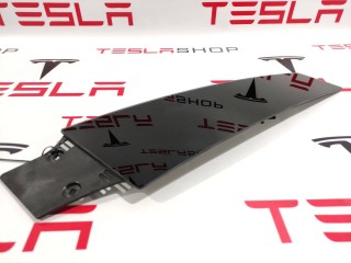 Накладка стойки B, наружная, ориг. номер 1004534-00-B, Tesla Model S 2012-2016