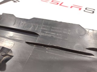 Накладка порога рокерной панели, ориг. номер 1089828-00-D, Tesla Model 3 2017-2021