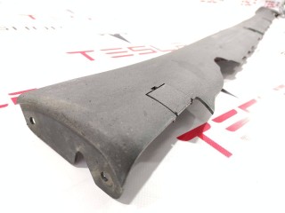 Накладка порога рокерной панели, ориг. номер 1089828-00-D, Tesla Model 3 2017-2021