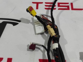 Электропроводка центральной панели, ориг. номер 1067960-00-F, Tesla Model 3 2017-2021