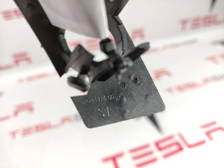 прочая запчасть, ориг. номер 1048516-00-D, Tesla Model X 2015-2021