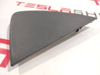 Накладка боковая торпеды, ориг. номер 1083361-00-D, Tesla Model 3 2017-2021