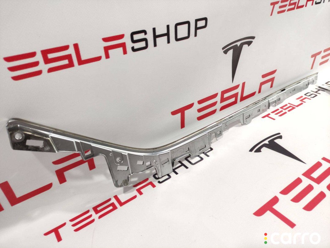 Декоративная вставка центральной консоли Tesla Model Y 2020-2026, 1097165-00-E, фото 1
