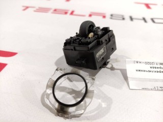 Кнопка управления на руле, ориг. номер 1094965-00-F, 1583975-00-A, Tesla Model Y 2020-2026