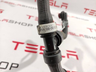 Шланг охлаждения задний мотор - вход, ориг. номер 1058668-00-D, Tesla Model S 2016-2021