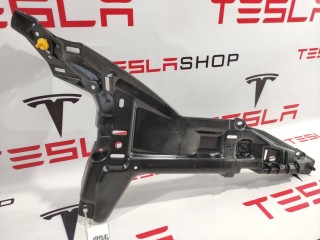 Кронштейн внутренний стойки C, ориг. номер 1009273-00-E, Tesla Model S 2016-2021