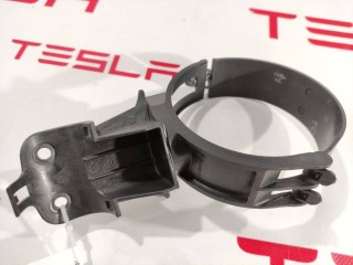 прочая запчасть, ориг. номер 1013834-00-D, Tesla Model S 2012-2016