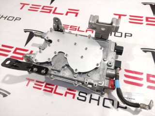 прочая запчасть, ориг. номер 1028674-00-B, 1028664-00-E, Tesla Model S 2012-2016