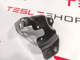 Кронштейн сиденья 2-го ряда левый, ориг. номер 1006862-00-B, 148437-A, Tesla Model S 2016-2021