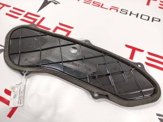 Накладка внутренняя двери, ориг. номер 1064363-00-A, Tesla Model S 2012-2016