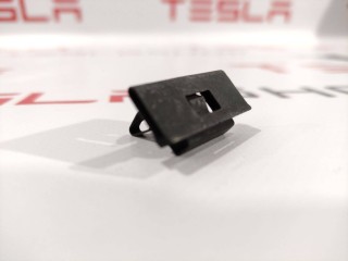 прочая запчасть, ориг. номер 1005783-00-B, Tesla Model S 2012-2016