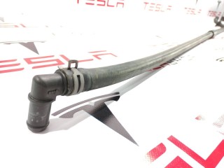 Трубка охлаждения длинная, ориг. номер 6007353-00-I, Tesla Model S 2012-2016