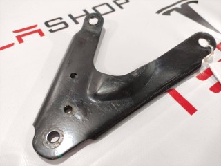 Кронштейн крепления подрамника, ориг. номер 6008490-00-A, Tesla Model S 2012-2016