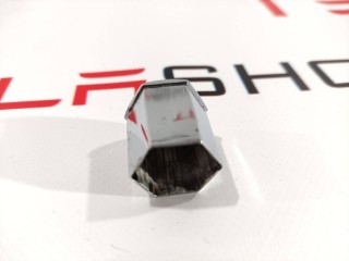 Колпачек колесной гайки, ориг. номер 1027010-02-A, Tesla Model X 2015-2021