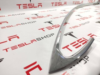 Молдинг кузова боковой, ориг. номер 103930800A, Tesla Model S 2012-2016