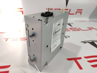 Радио FM/HD/XM, ориг. номер 1004787-00-C, Tesla Model S 2012-2016