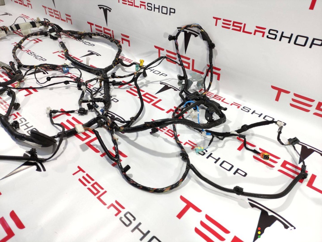 Электропроводка салона Tesla Model 3 2017-2021, 1067954-00-E, фото 5
