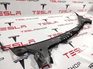 Подкапотная накладка стеклоочистителей, ориг. номер 1081676-00-G, Tesla Model 3 2017-2021