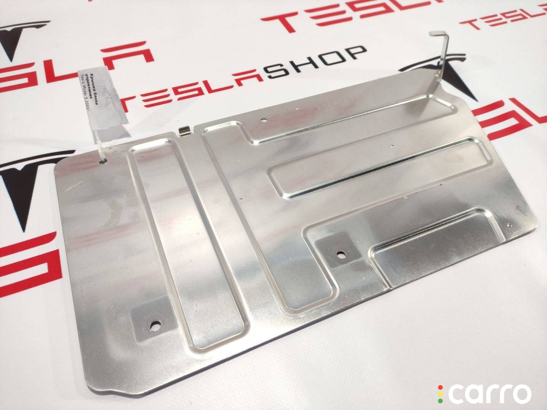1013499-00-F Крышка блока управления панорамным люком Tesla Model S 2015г. - фото №1