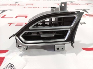 Воздуховод центральной панели (водительский), ориг. номер 1007834-00-C, Tesla Model S 2012-2016
