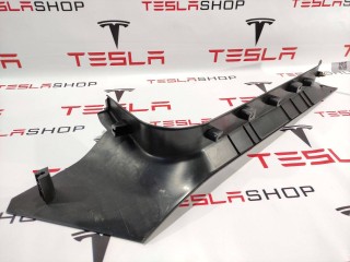 Накладка стойки А, ориг. номер 1002516-00-C, Tesla Model S 2012-2016