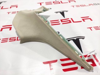 Накладка стойки С, ориг. номер 1002510-00-C, Tesla Model S 2012-2016